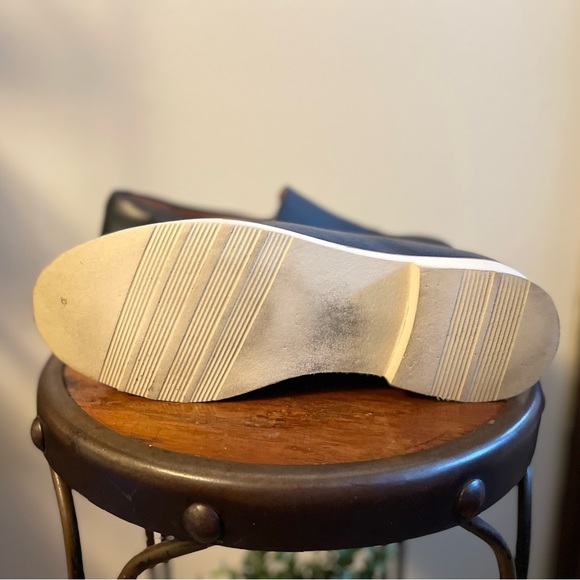 Soft Walk Whistle ll Navy Slip On Loafers. Size 9.5. - Picture 3 of 5